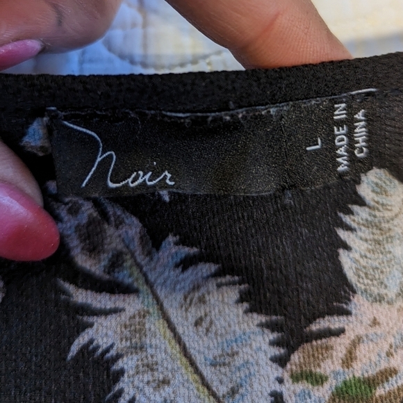 NOIR Black Blouse with Feathers L - Picture 6 of 12